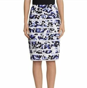 2/$30 White House Black Market Pencil Skirt Blue Floral Bandage Tiered Size 10